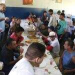 Migrantes e moradores de rua têm manhã especial em ação social no Cetremi