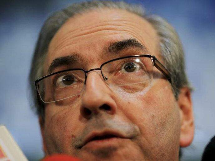 Procuradoria pode pedir afastamento de Cunha da presidência da Câmara