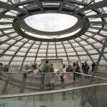 Calor de 50 graus obriga Parlamento alemão a fechar famoso domo de vidro