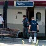Homem dispara com fuzil dentro de trem na França e fere ator