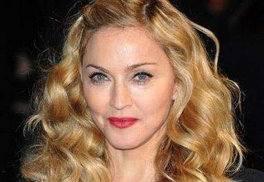 Madonna vai à Justiça e pede que ex-marido devolva o filho