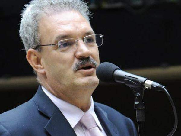 Deputado critica ação da PF e fala em revide por causa de impeachment