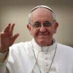 Papa começa a apresentar reforma da Igreja