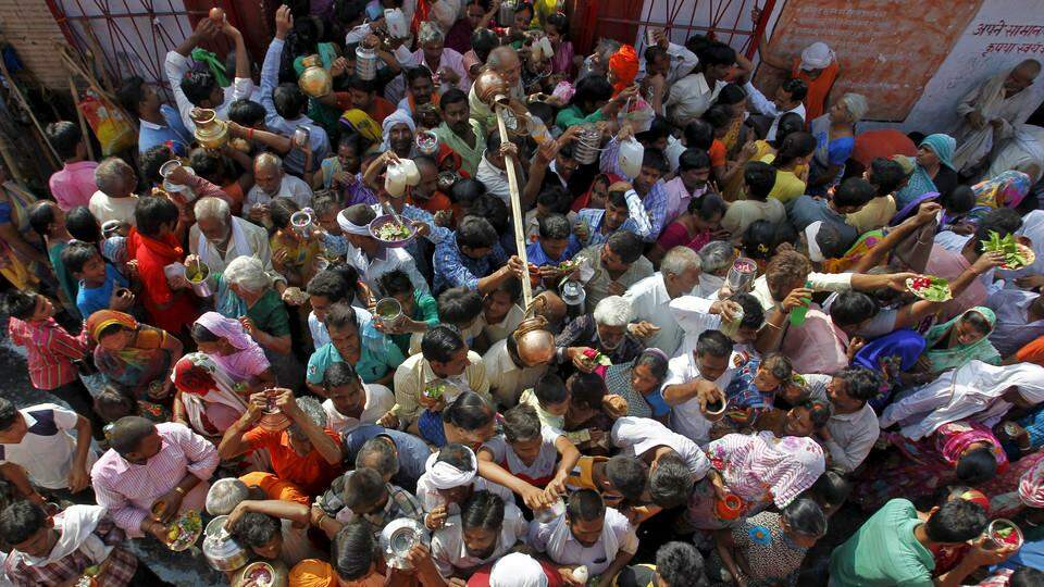 Confusão em festival religioso na Índia deixa 27 mortos
