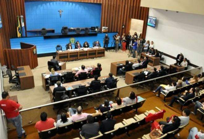 Das 12 emendas à LDO, seis são rejeitadas em parecer da CCJ da Assembleia