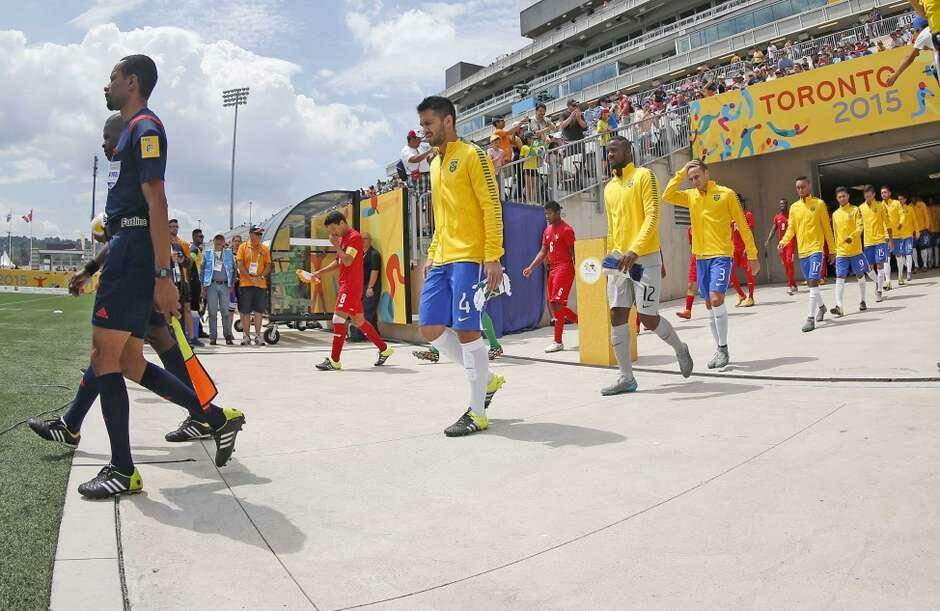 Brasil vira na prorrogação e se consola com bronze no futebol do Pan