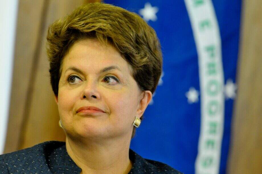 Nova estratégia do PSDB divide grupos anti-Dilma