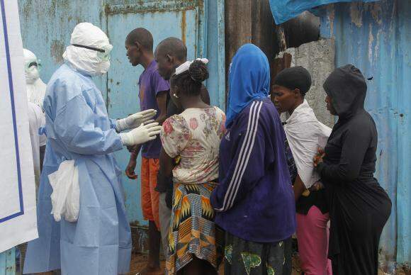 Epidemia de ebola ainda não acabou, alerta OMS