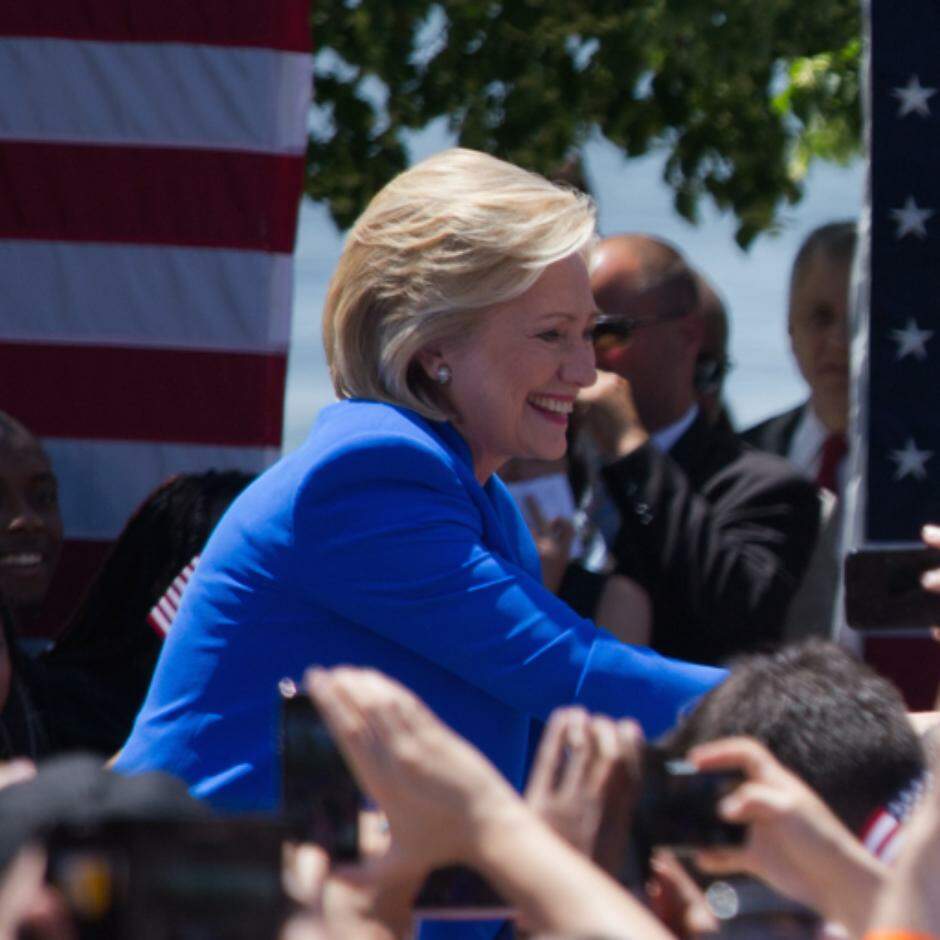 EUA publicam 3 mil páginas de e-mails de Hillary Clinton
