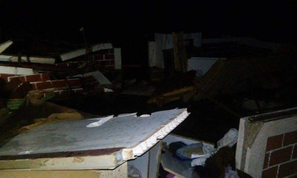 Veja vídeo: Princípio de tornado destrói casas em cidade paranaense
