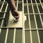 Agentes penitenciários encontram buraco em cela de presídio semiaberto