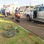 Ciclista de 72 anos é atropelado por Hilux ao tentar desviar de veículo