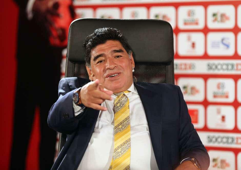 Maradona nega depressão e projeta presidência da Fifa
