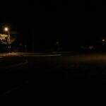 Depois de 14 dias no escuro, rua de bairro volta a ter iluminação