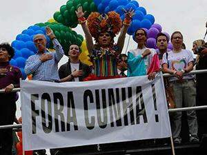 Parada Gay critica Eduardo Cunha e pauta conservadora