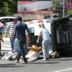 Após colisão, paciente cai de ambulância em avenida de Goiânia