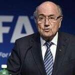 Joseph Blatter renuncia à presidência da Fifa e convoca eleições