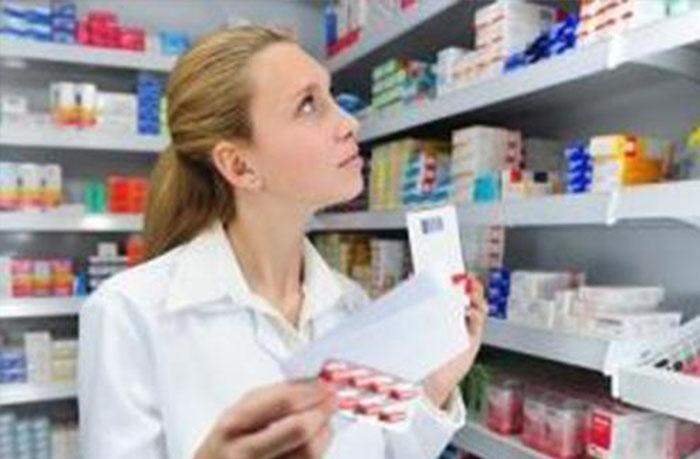 Confira as vagas de emprego disponíveis na Funsat, com destaque para farmacêutico