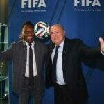 “Corrupção na Fifa não é problema meu”, avisa Pelé