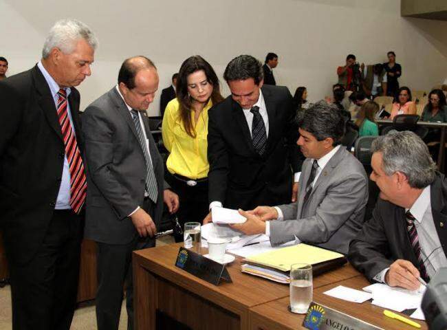 Deputados criticam decisão do TJ-MS de suspender CPI da Enersul