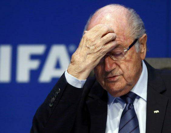 Jornal diz que Blatter terá que depor na Suíça sobre uma nova investigação