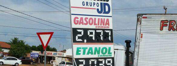 Guerra entre postos puxa preço da gasolina para baixo dos R$ 3 na Capital