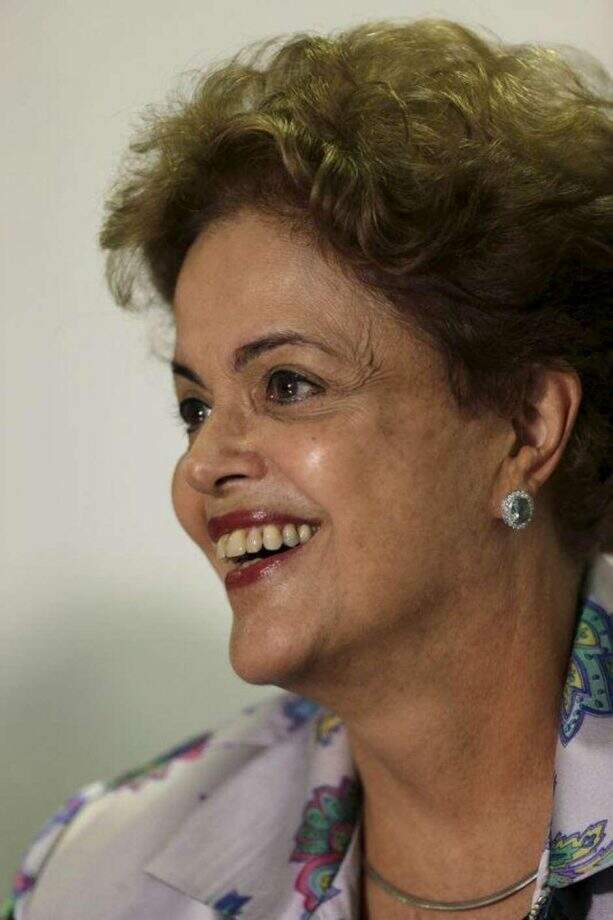 Presidente Dilma faz homenagem às mães nas redes sociais