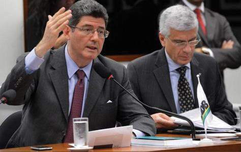 Ajuste fiscal: Levy defende desonerações e PMDB quer mudanças no projeto