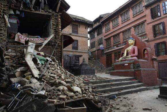 Nepal: sobe para 7.557 número de mortos no terremoto