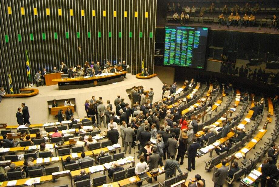 PL das desonerações será alterado na Câmara, diz relator após reunião com Temer