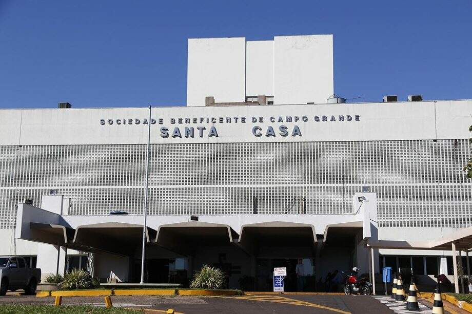 Santa Casa de Campo Grande recebe repasse e paga salário de funcionários