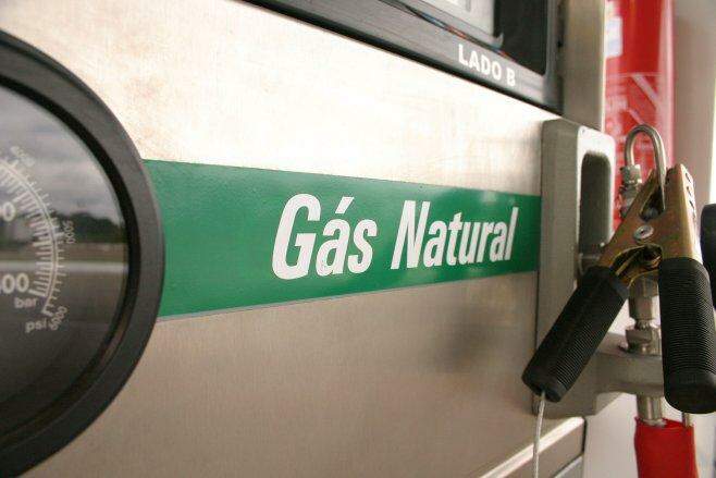 Câmara aprova texto-base do marco regulatório do gás natural