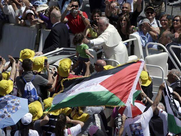 Papa pede reconciliação no Oriente Médio em canonização de palestinas