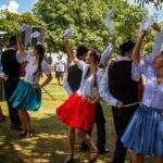 Praça Bolívia homenageia dia das mulheres com danças gaúchas, árabes e bolivianas