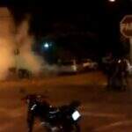 VÍDEO: Choque usa gás lacrimogêneo para dispersar universitários da rua