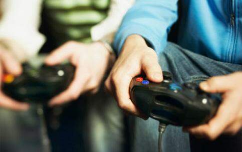 Pandemia leva esportistas a se enfrentarem nas competições de videogame