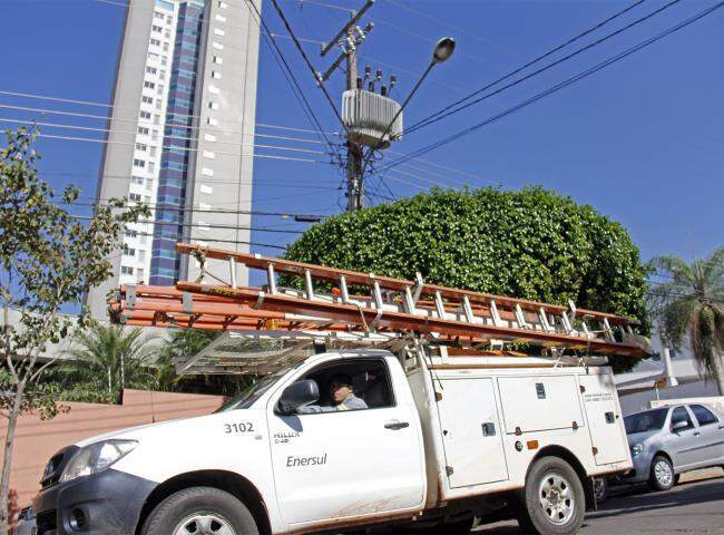 Alta na conta de luz pode gerar desemprego e queda na produção, alerta Procon