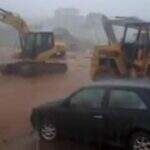 VÍDEO: trabalhadores flagram queda de raio durante forte chuva que caiu na Capital