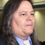 Nervoso, vereador abandona reunião sobre exonerações: ‘não vai dar nada’
