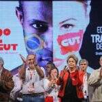Dilma volta a condenar ‘golpismo’ e diz que não há nada que ataque sua honra
