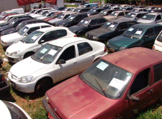 Confira: governo leiloa carros, motos e caminhões com lance a partir de R$ 300