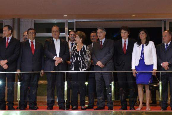 Após anúncio de cortes e volta da CPMF, Dilma reúne governadores e ministros