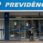 INSS volta a atender a população, mas peritos médicos ainda continuam em greve