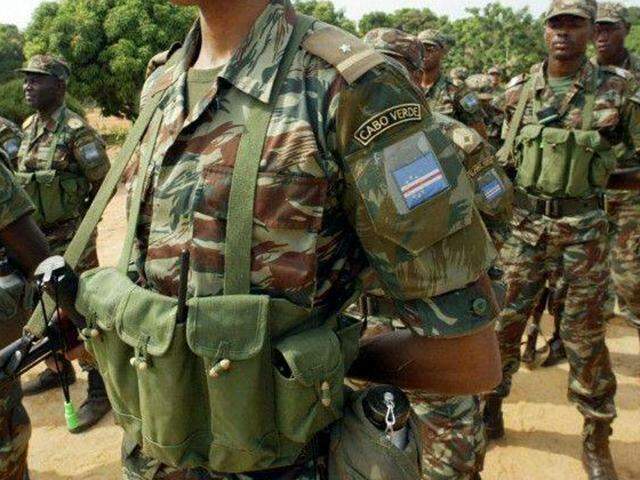 Militar é principal suspeito por assassinato de 11 pessoas em Cabo Verde