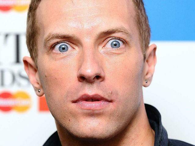 Vocalista do Coldplay assiste a clipe de Anitta e opina: “Só deu para ver o bumbum dela”
