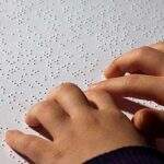 Instituições de ensino de MS terão que imprimir diplome em braille para cegos