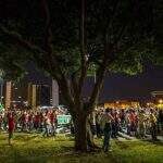 Literalmente divididos: o muro que separava manifestantes em Brasília