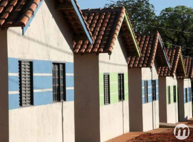 Agehab destina R$ 30 milhões em três anos para construção de casas