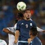 Argentina reage e vence a Argélia com gol de Calleri