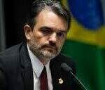 Senadores pró-Dilma levam representações ao MP contra testemunhas da acusação